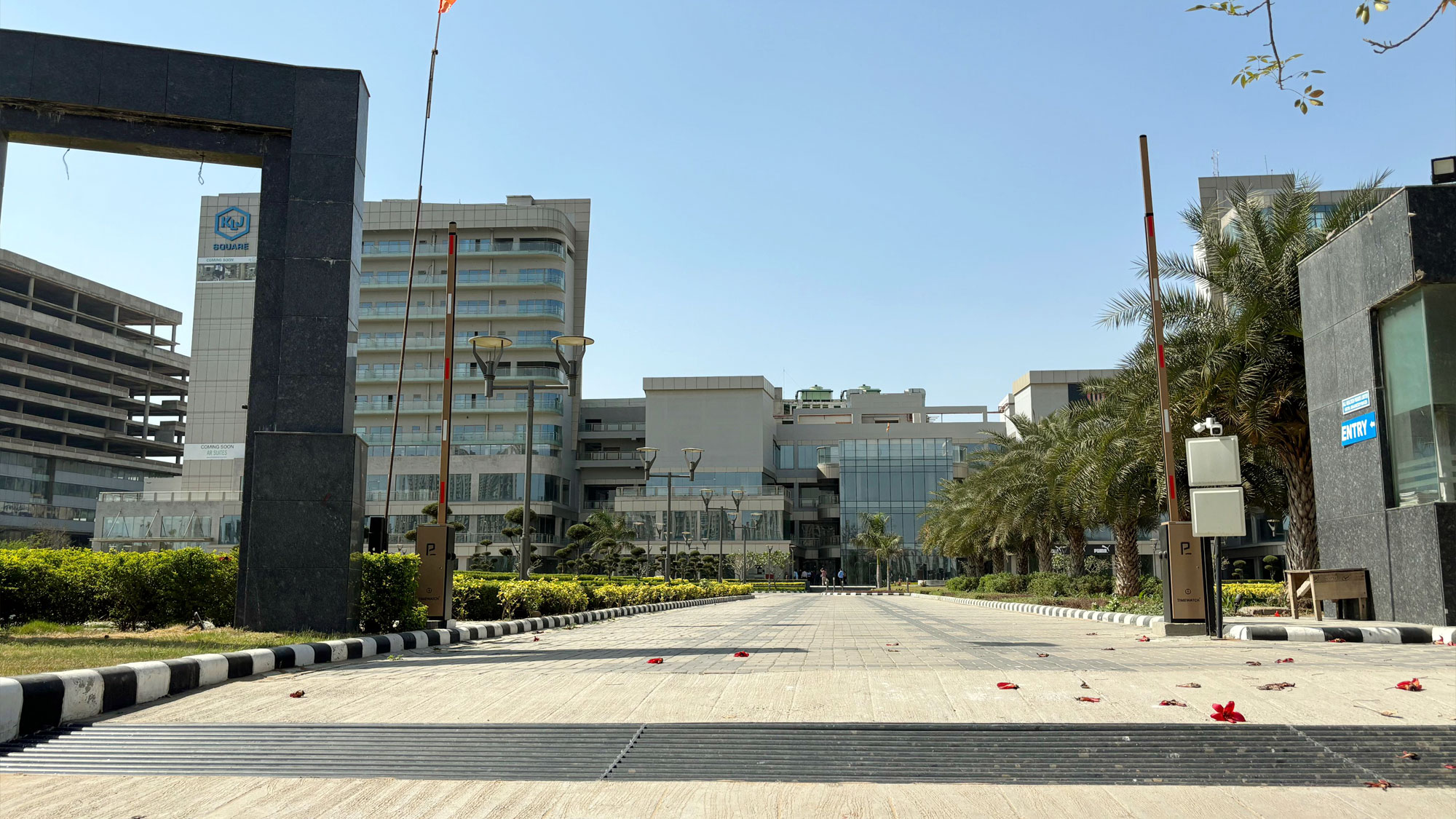 KLJ SQUARE 83